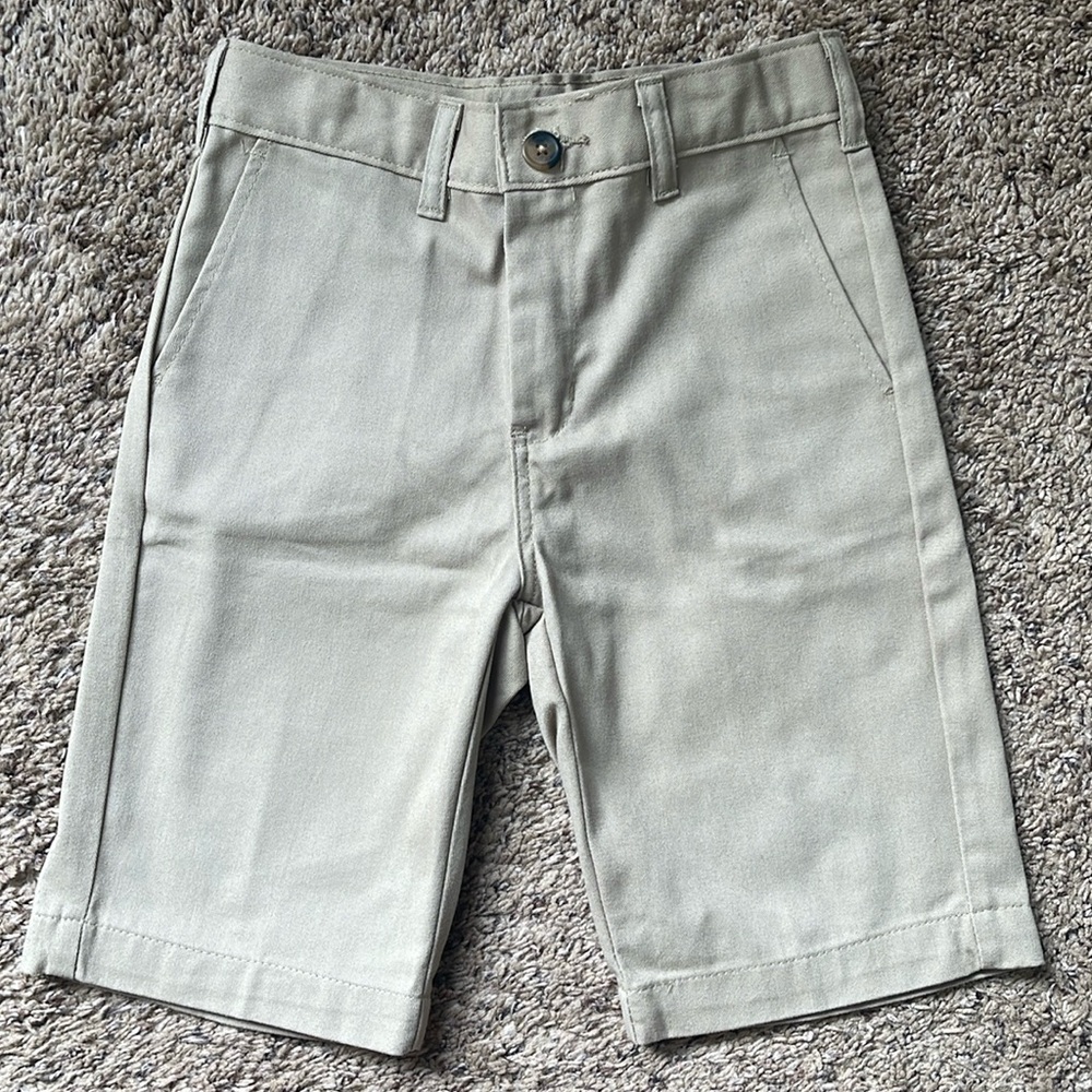 Dickies Boys Tan Color Shorts Size 8